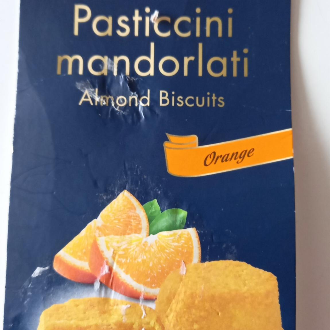 Fotografie - Pasticcini mandorlati Almond biscuits orange Italiamo