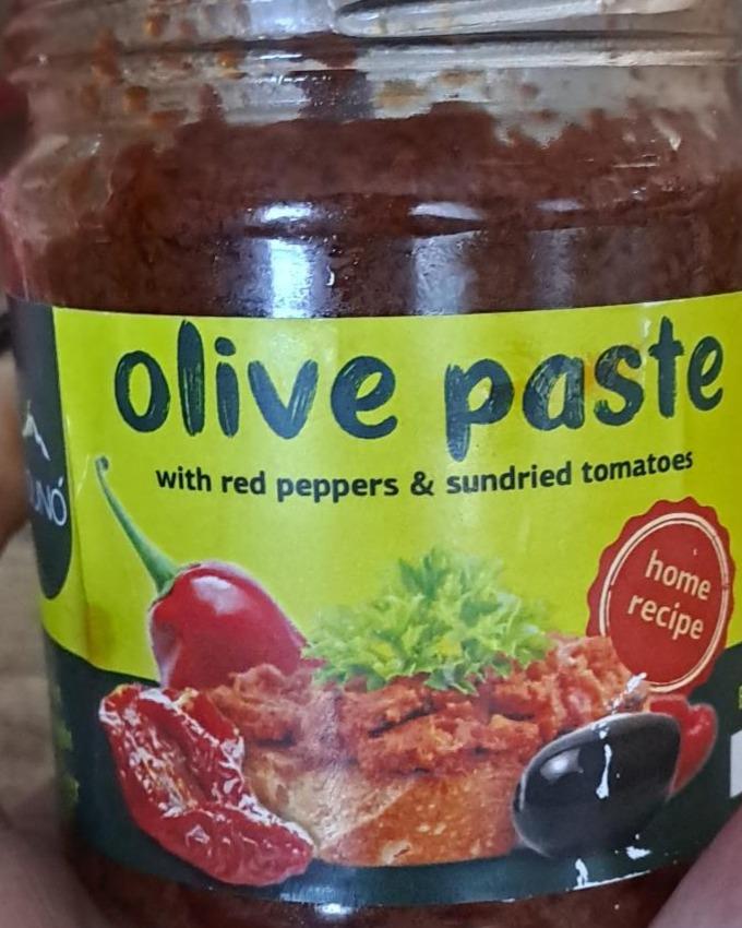 Fotografie - olivová pasta se sušenými rajčaty