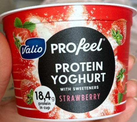 Fotografie - Протеиновый йогурт Profeel клубника Valio