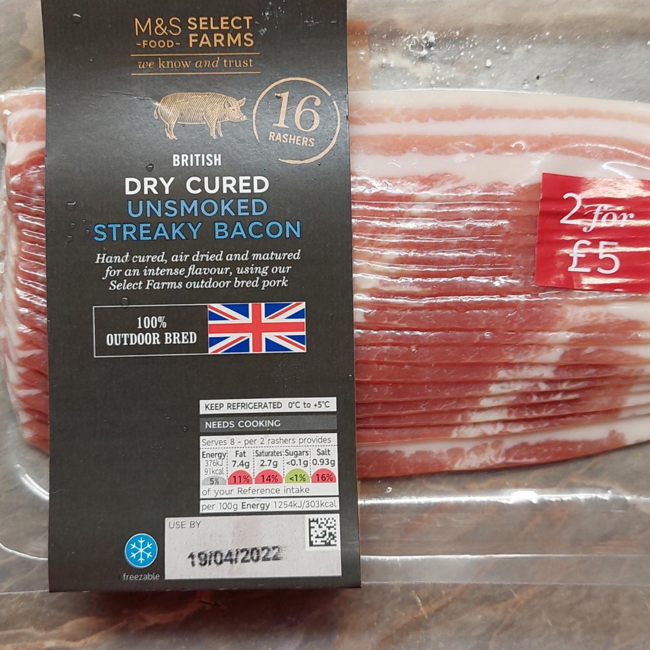 Fotografie - dry cured unsmokef streaky bacon
