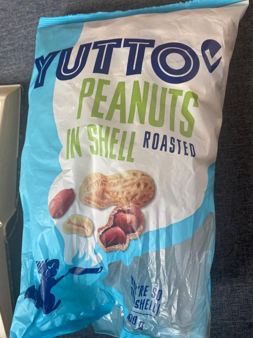 Fotografie - Peanuts in shell roasted Yutto
