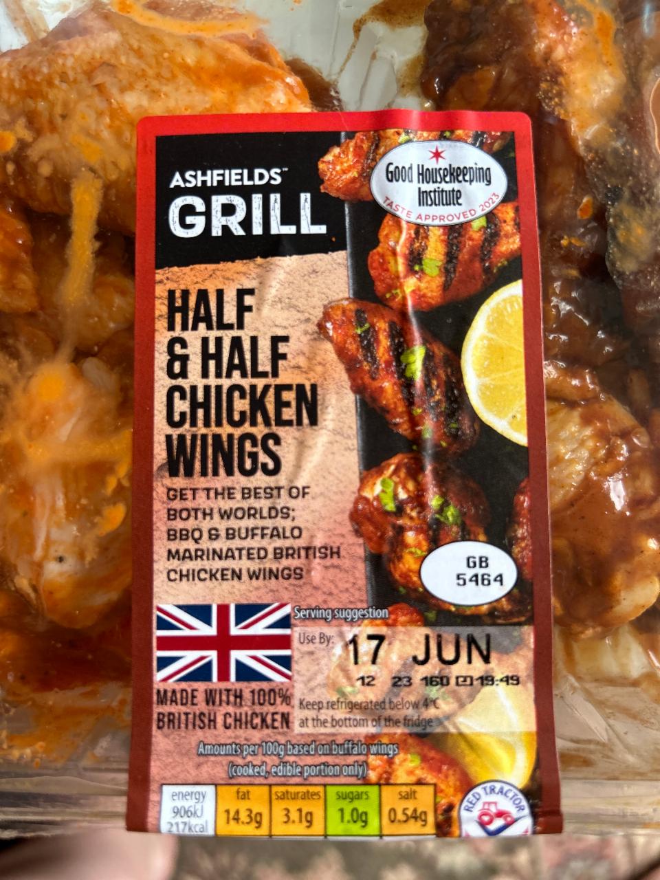 Fotografie - Ashfields grill half&half chicken wings