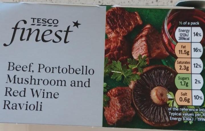 Fotografie - Beef, Portobello mushroom and Red wine ravioli Tesco Finest