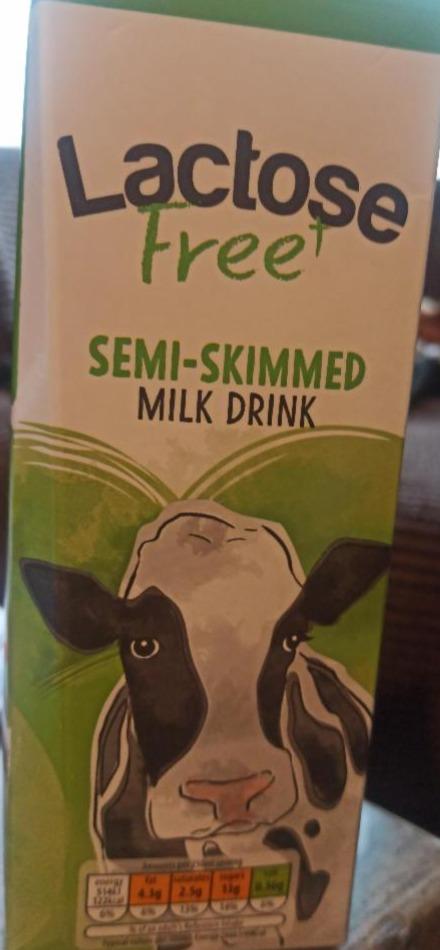 Fotografie - Semi-Skimmed Lactose Free Milk Drink Cowbelle