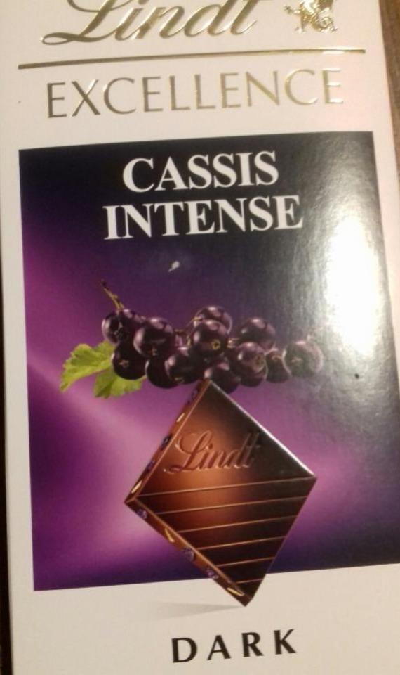 Fotografie - Čokoláda Excellence Cassis Intense s černým rybízem a mandlemi Lindt