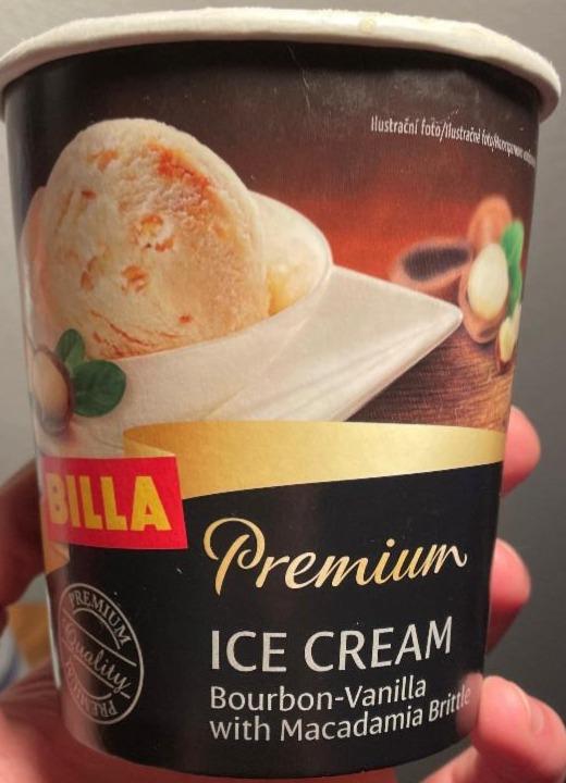 Fotografie - Smetanová zmrzlina Premium s vanilkou a makadamiovými ořechy Billa