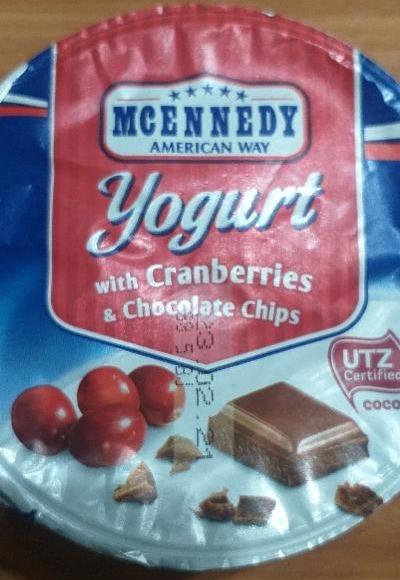 Fotografie - McEnnedy American Way Yogurt with Cranberries & Chocolate Sprinkles