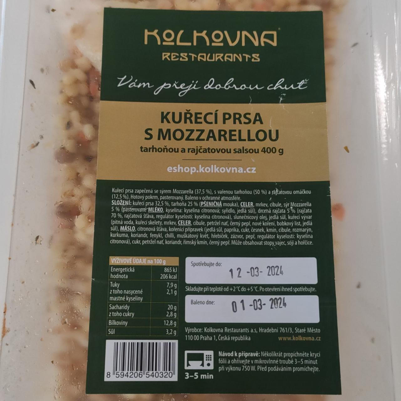 Fotografie - Kuřecí prsa s mozzarellou tarhoňou a rajčatovou salsou Kolkovna Restaurants
