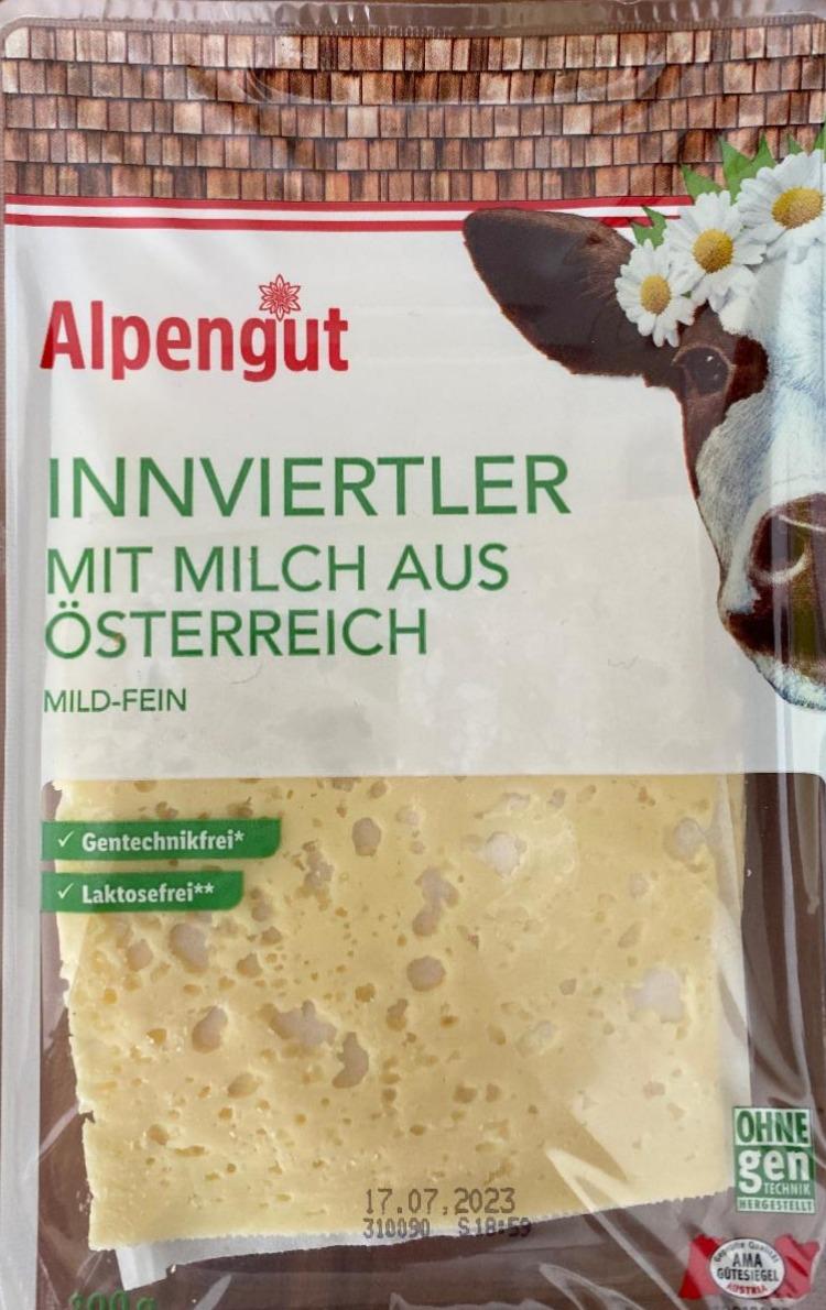 Fotografie - Innviertler mit Milch aus Österreich Alpengut