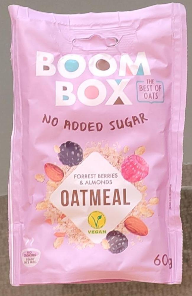 Fotografie - Forest Berries & Almonds Oatmeal Boom Box