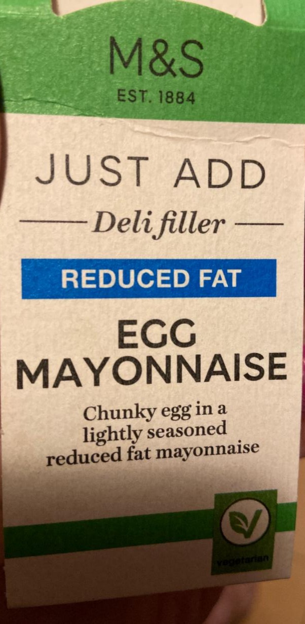 Fotografie - Reduced Fat Egg Mayonnaise Sandwich Filler Marks & Spencer