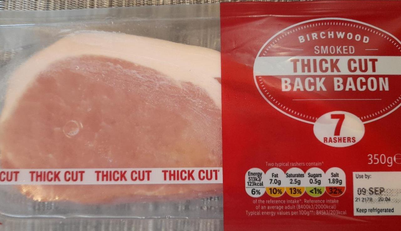 Fotografie - Thick cut smoked rindless back bacon rashers with added water Birchwood
