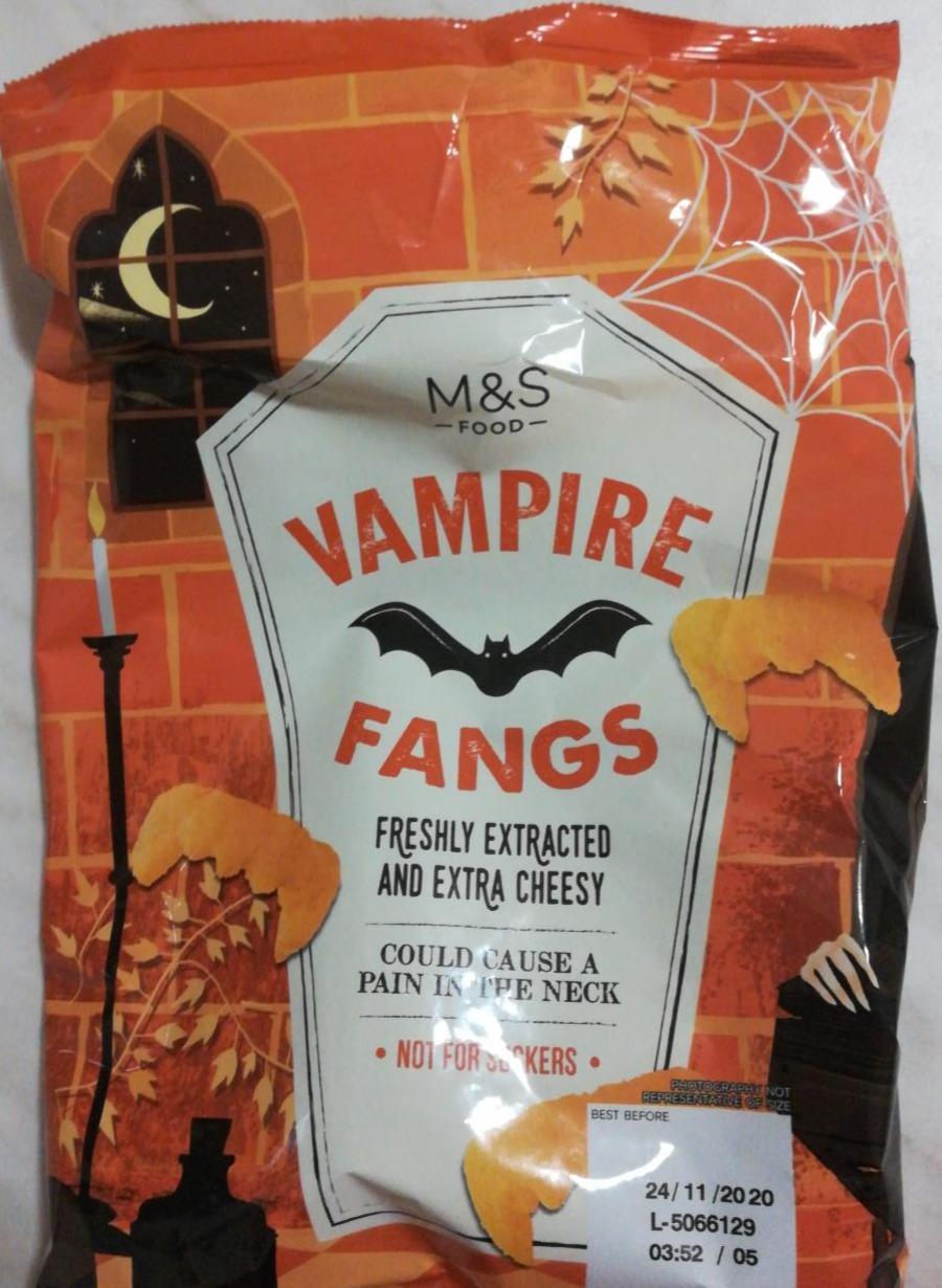 Fotografie - Vampire Fangs freshly extracted and extra cheesy M&S Food