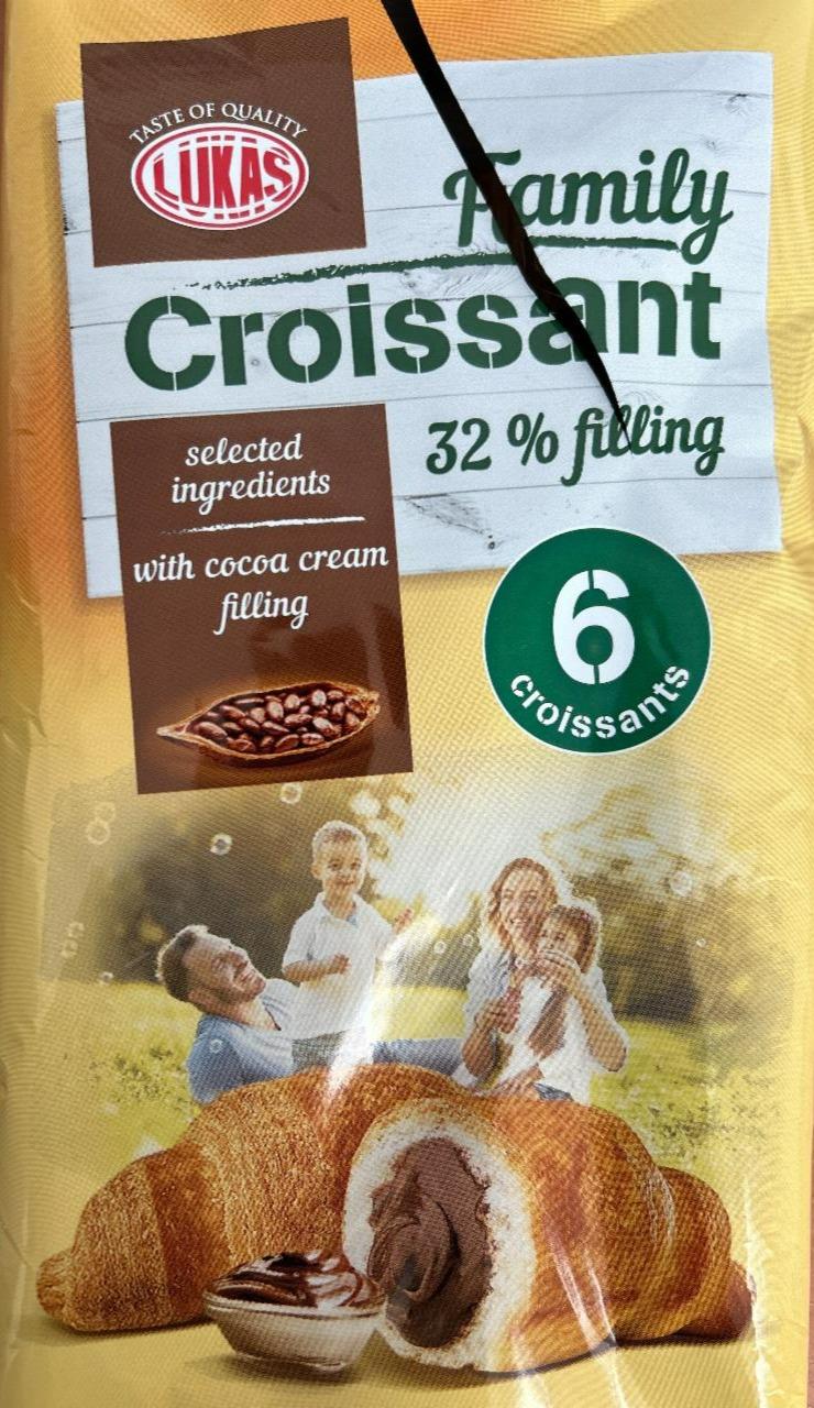 Fotografie - Family Croissant with cocoa cream filling Taste of quality Lukas