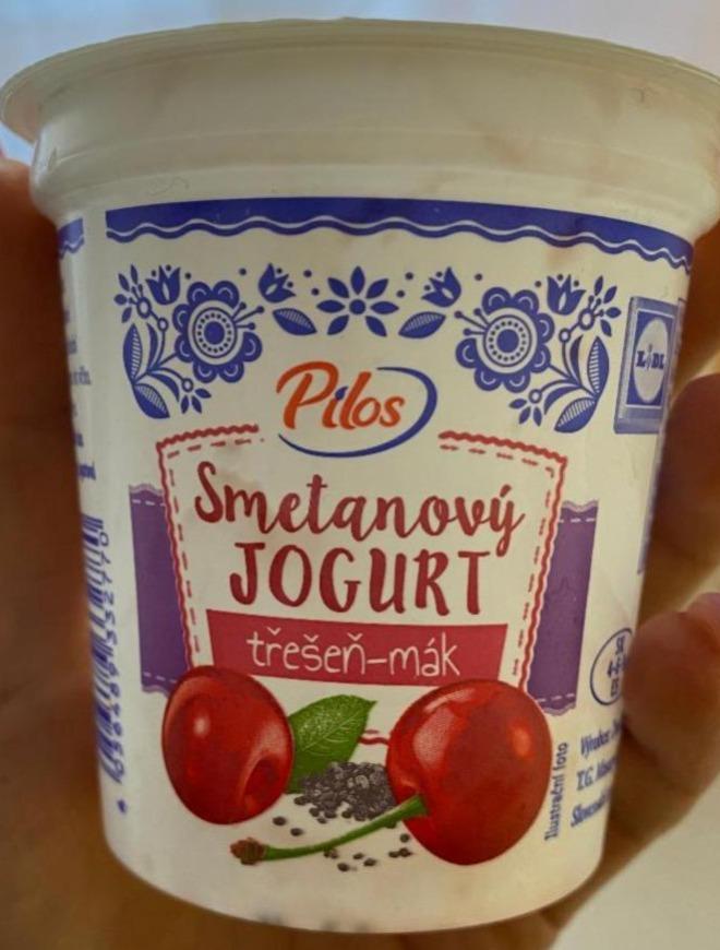 Fotografie - Smetanový jogurt třešeň-mák Pilos