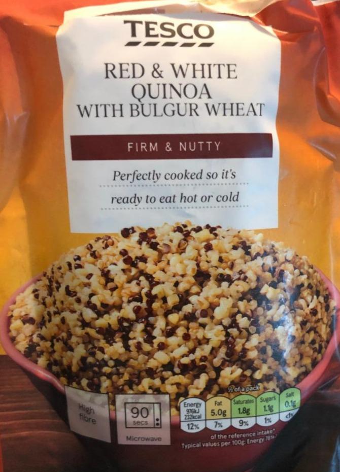 Fotografie - Red a white quinoa with bulgur wheat