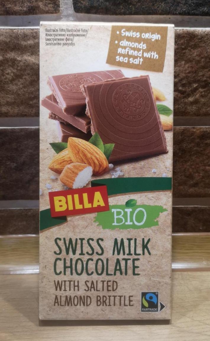Fotografie - Swiss milk chocolate with salted almond brittle Billa Bio