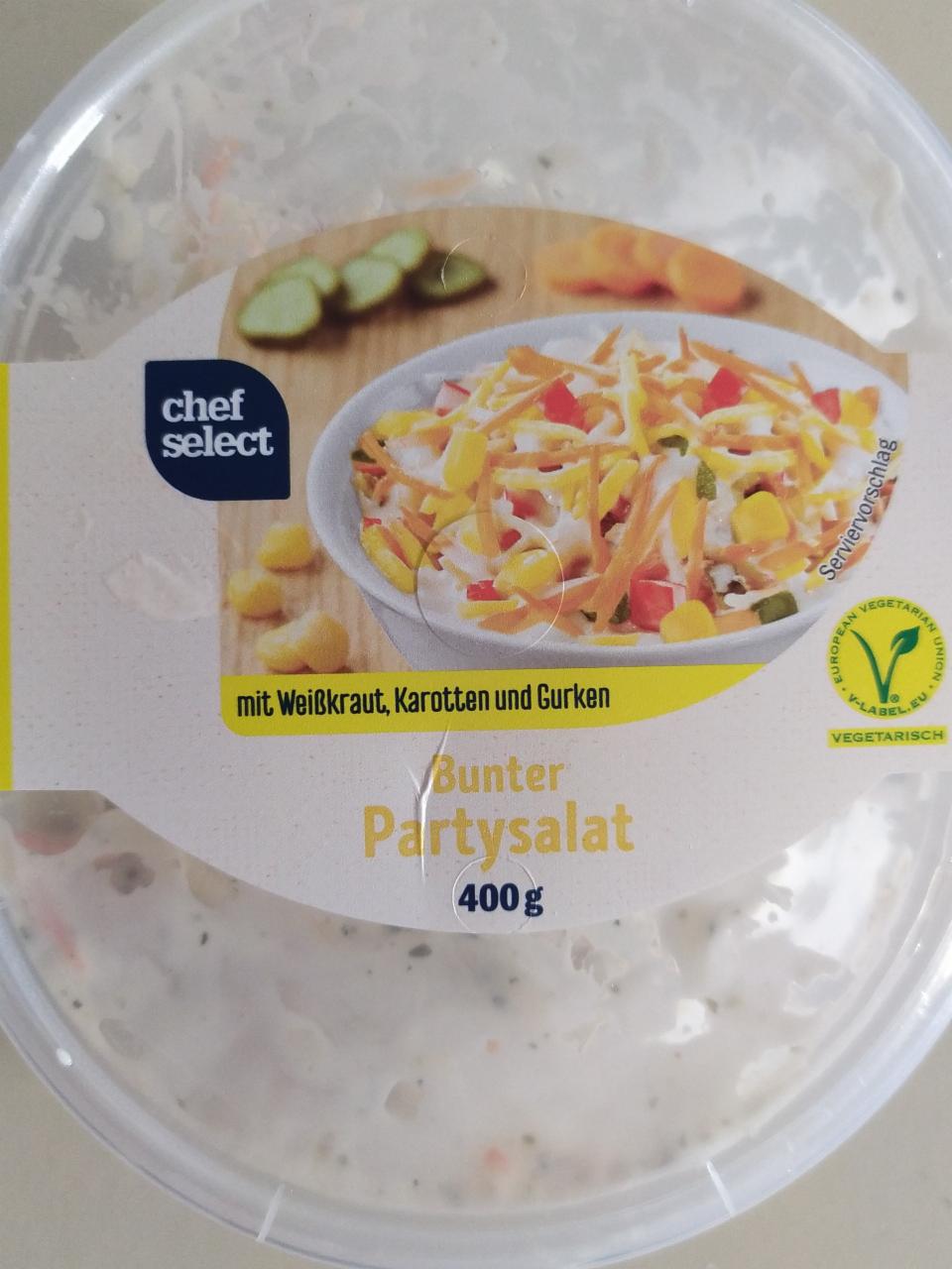 Fotografie - Bunter Partysalat mit Weißkraut, Karotten und Gurken Chef Select