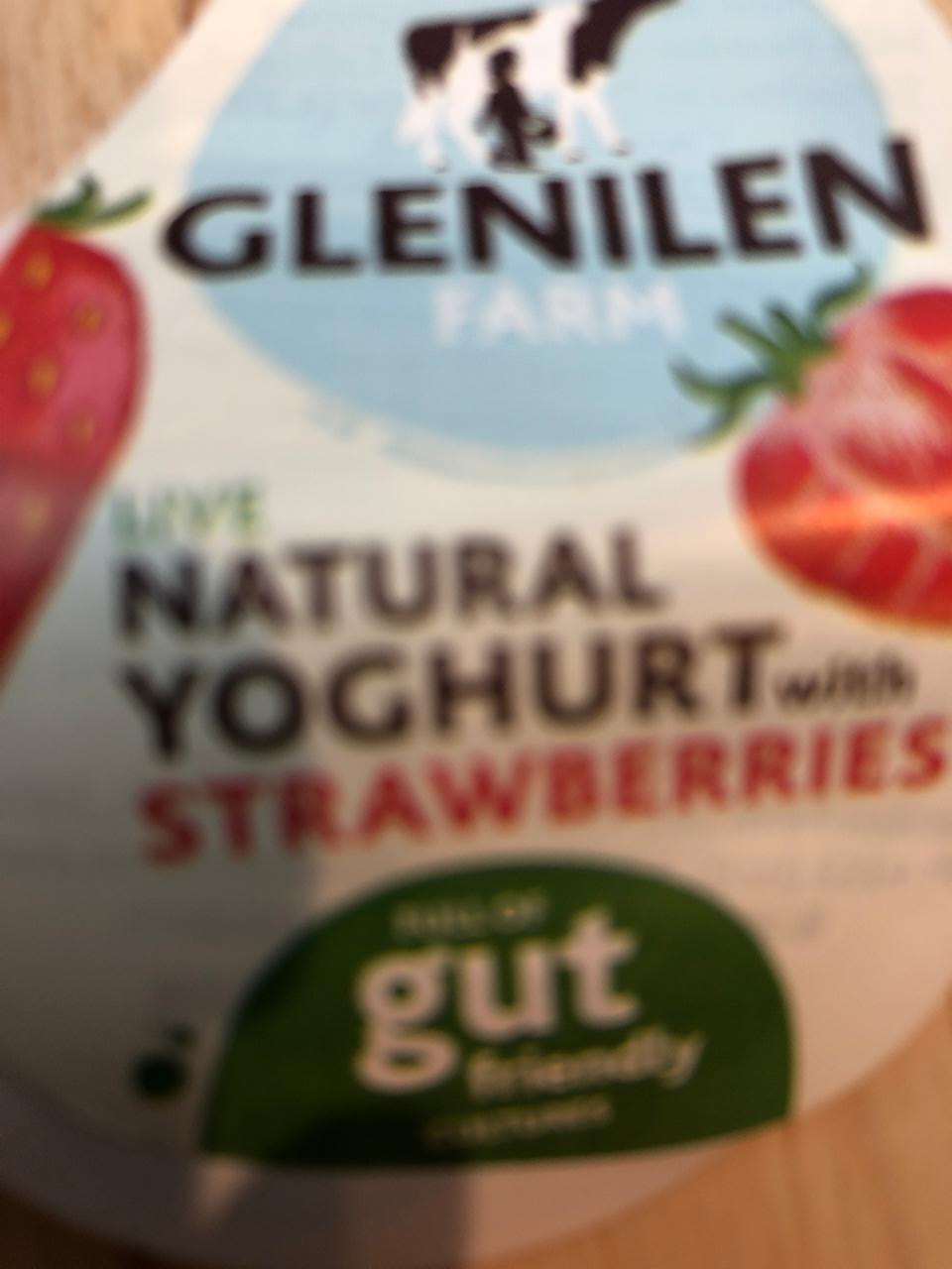 Fotografie - Live Natural Yoghurt with Strawberries Glenilen Farm