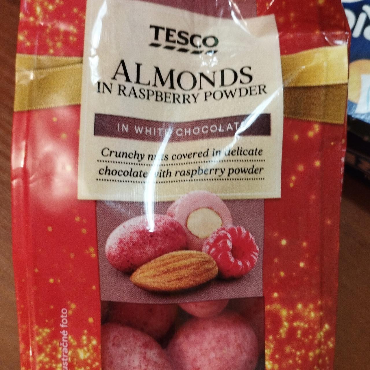Fotografie - Almonds in raspberry powder in white chocolate Tesco
