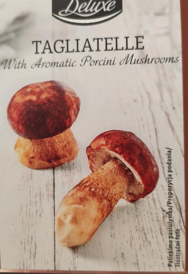 Fotografie - Tagliatelle with Aromatic Porcini Mushrooms Deluxe