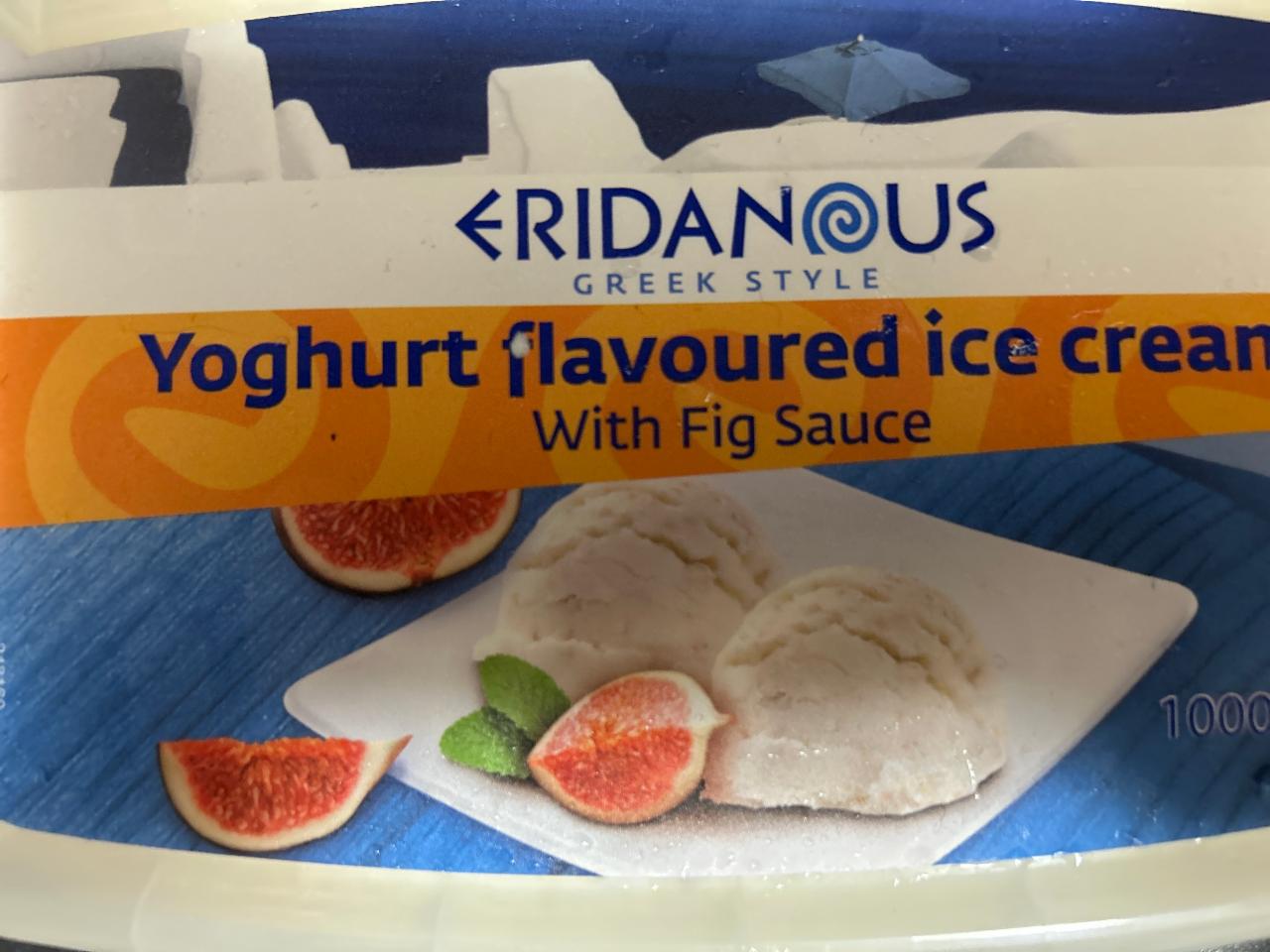 Fotografie - Yogurt flavoured ice cream with fig sauce Eridanous