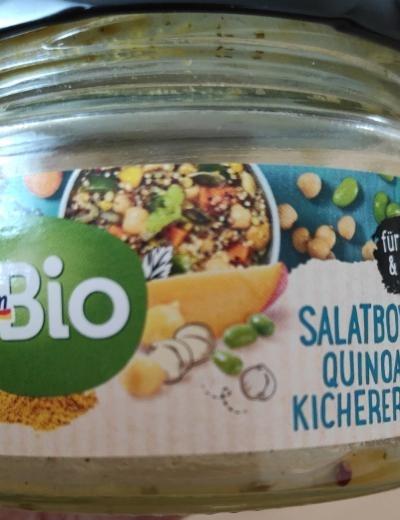 Fotografie - hotový salát quinoa a zelenina dmBio