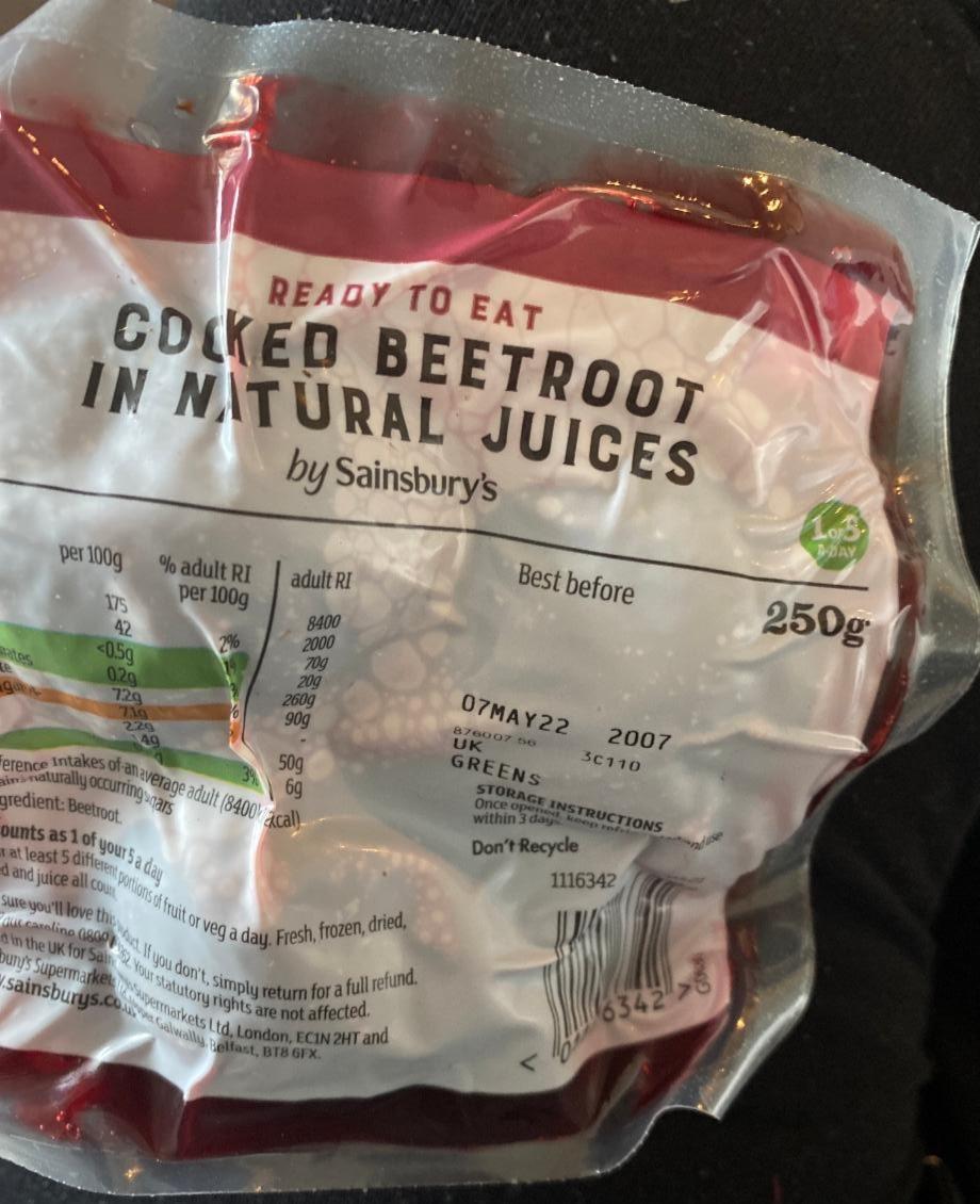 Fotografie - Cooked beetroot in natural Juices by Sainsbury's