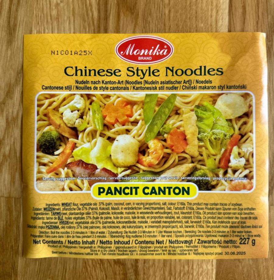 Fotografie - Chinese style noodles Pancit canton Monika brand
