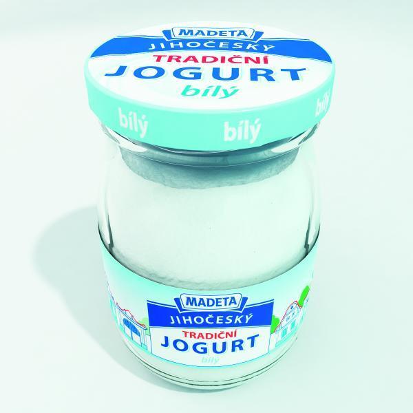 Fotografie - Jihočeský jogurt tradiční bílý 3% Madeta