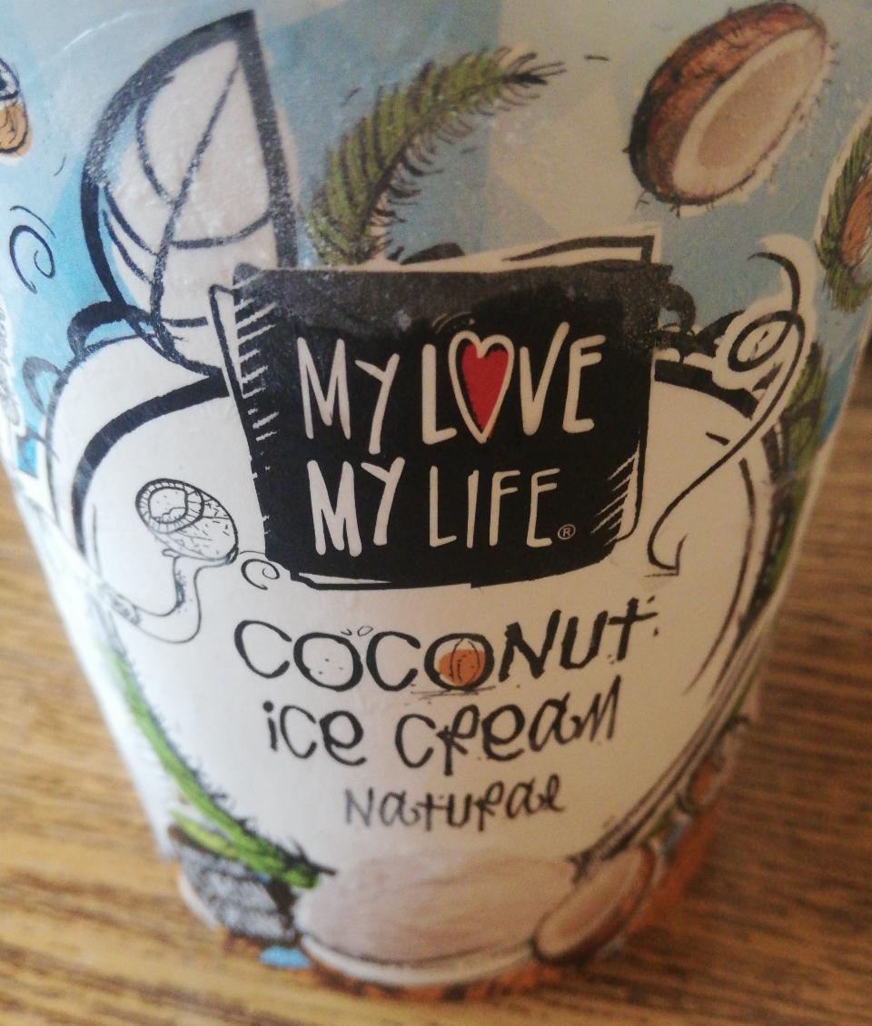 Fotografie - Coconut ice cream Natural My Love My Life