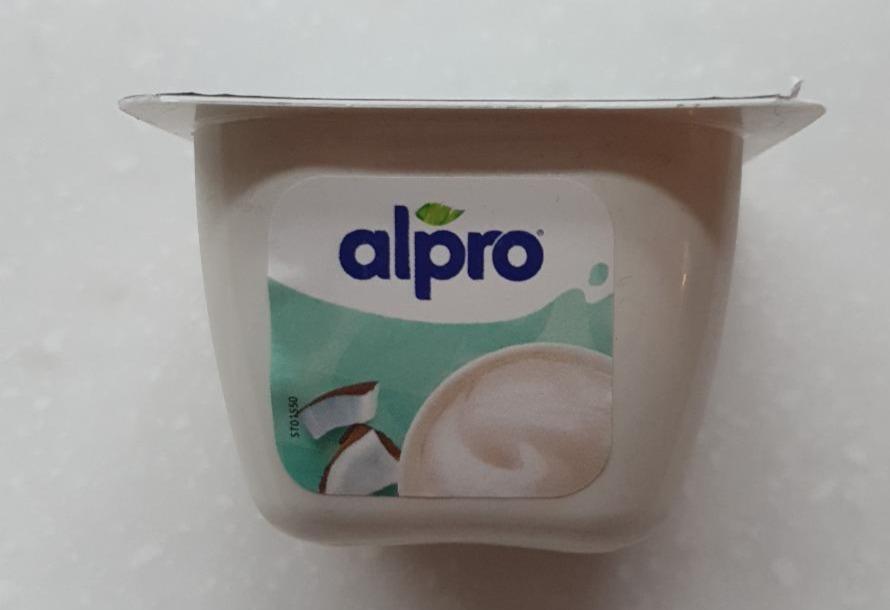Fotografie - Deliciously Creamy Coconut plant-based dessert Alpro