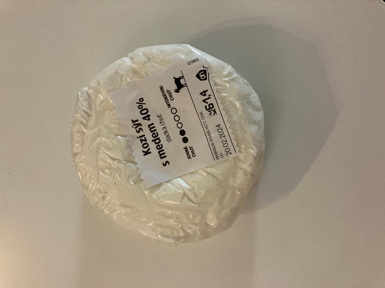 Fotografie - kozí sýr s medem 45%