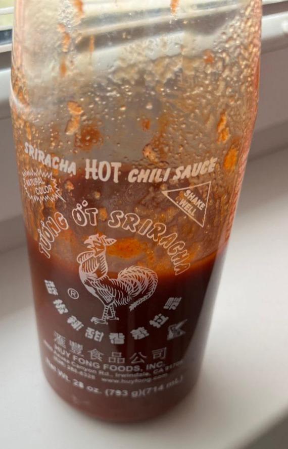 Fotografie - Sriracha Hot Chili Sauce Huy Fong Foods