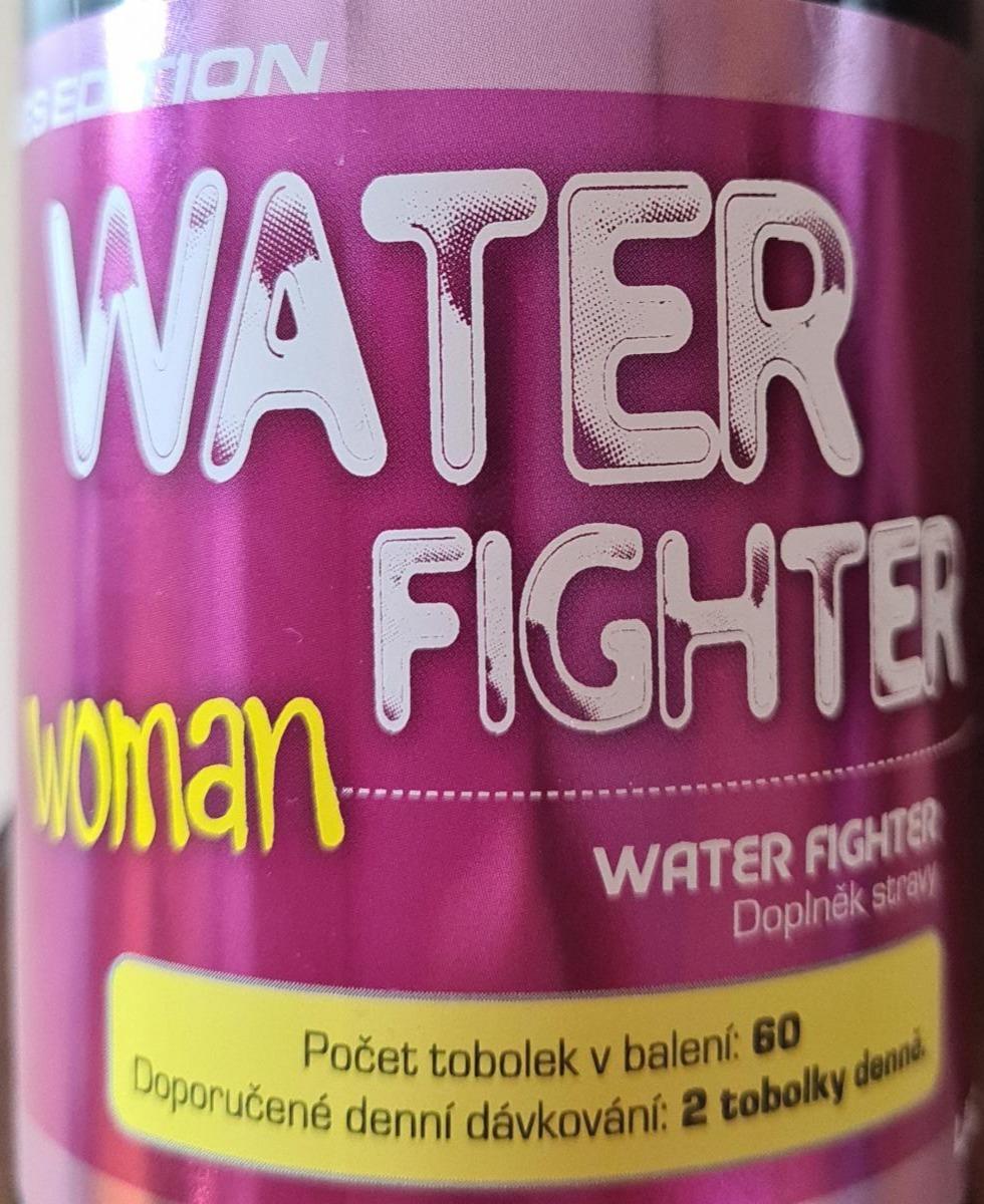 Fotografie - Water fighter woman Ladylab