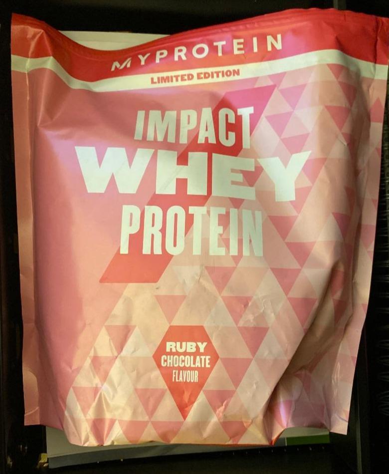 Fotografie - Impact Whey Protein Ruby chocolate MyProtein