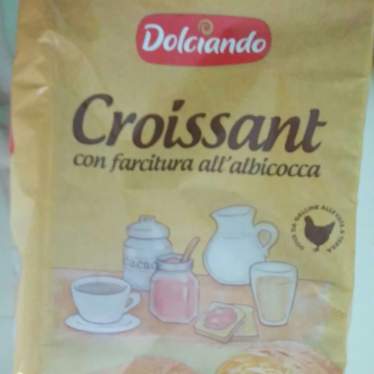 Fotografie - Croissant con farnitura all albicocca Dolciando