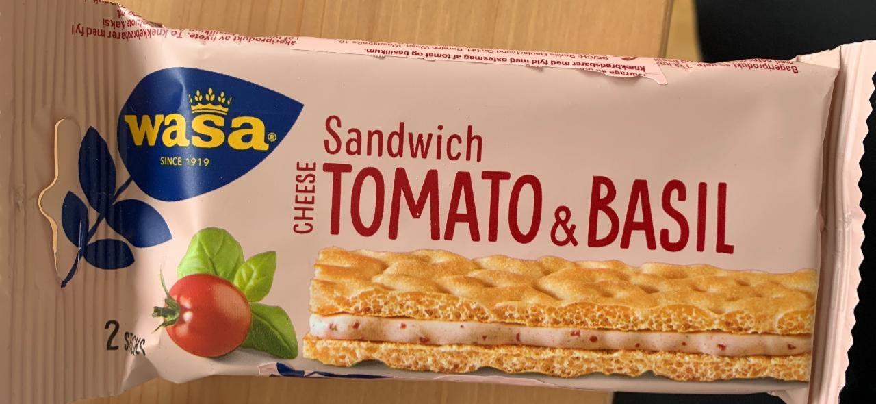 Fotografie - Sandwich Cheese Tomato & Basil Wasa