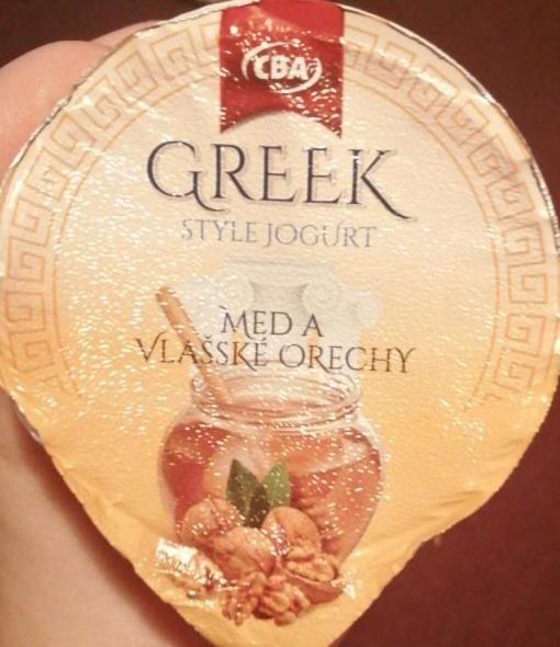 Fotografie - Greek style jogurt med a vlašské ořechy CBA