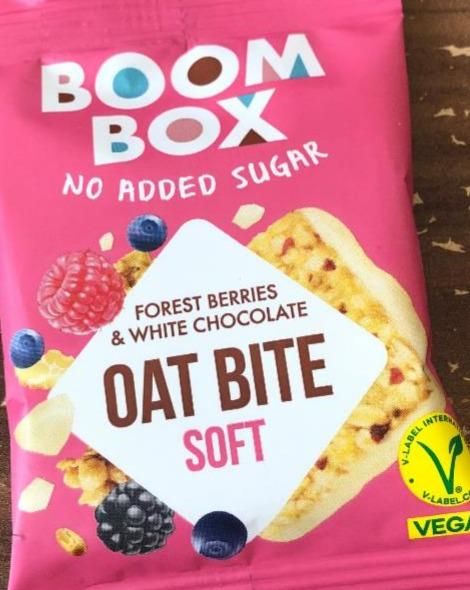 Fotografie - Forest berries & White chocolate Oat BIte soft Boom Box