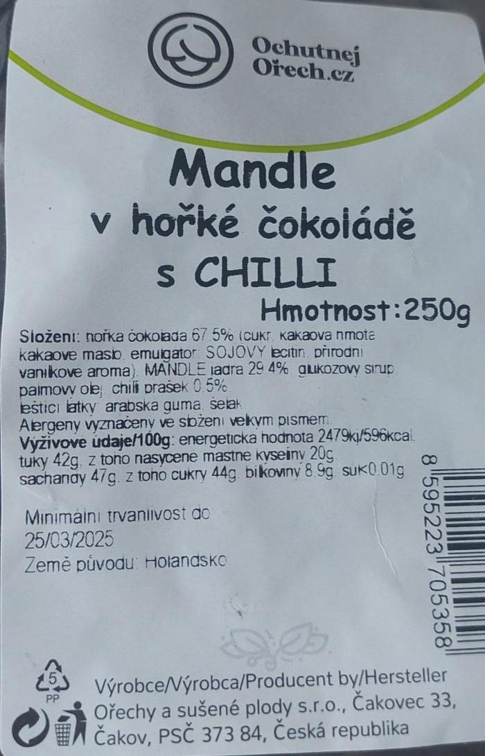Fotografie - Mandle v hořké čokoládě s chilli Ochutnejorech.cz
