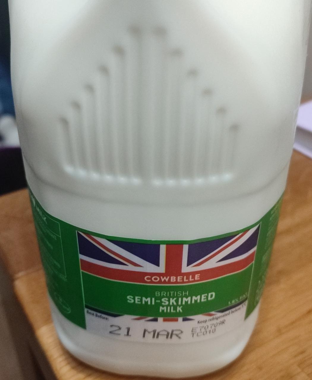 Fotografie - British Semi-skimmed Milk Cowbelle