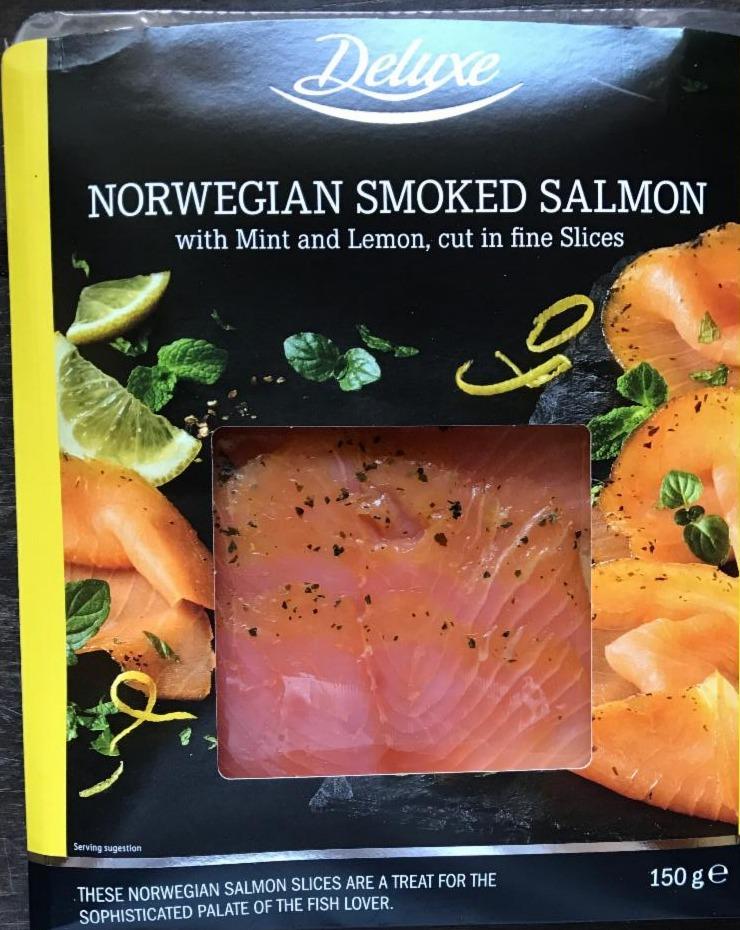 Fotografie - norwegian smoked salmon with mint and lemon Deluxe