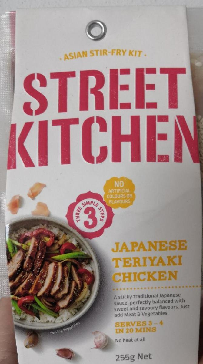 Fotografie - Street kitchen japanese teriyaki chicken