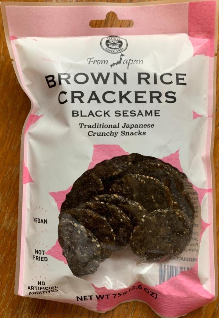 Fotografie - Organic Japanese Brown Rice Crackers Black Sesame