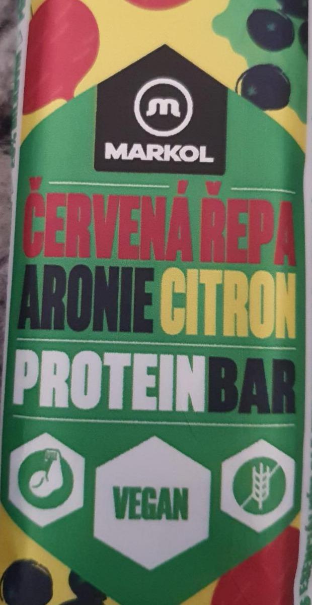 Fotografie - Červená řepa, aronie, citron protein bar Markol