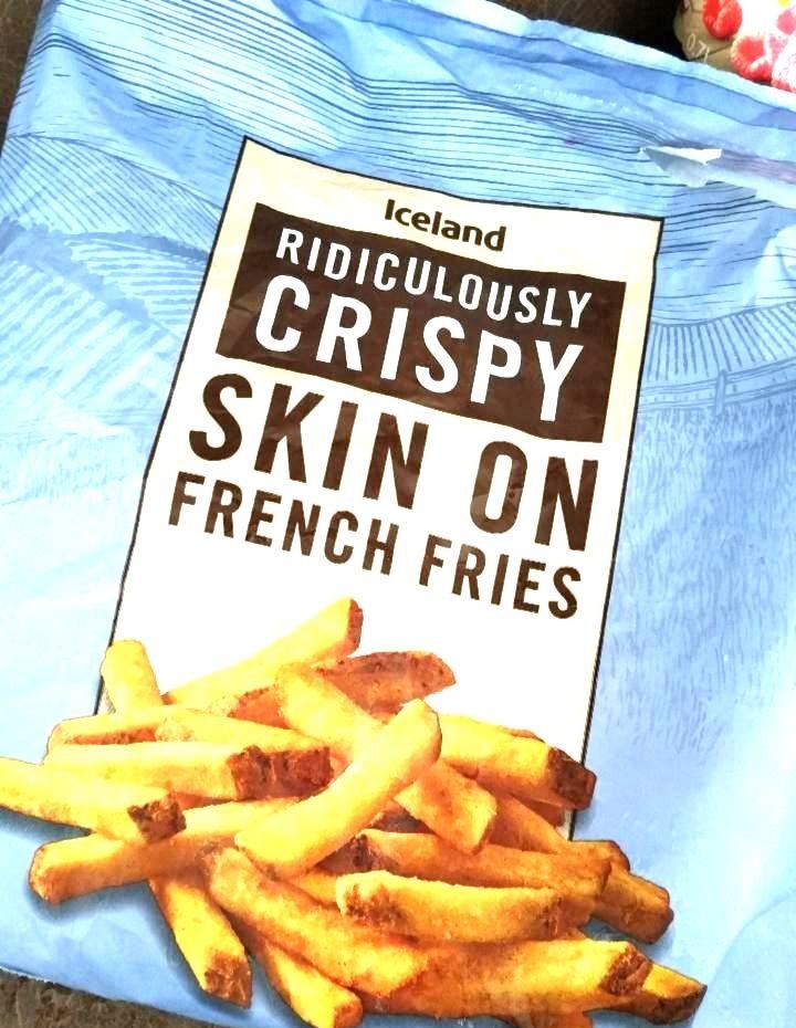 Fotografie - Crispy ridiculously skin on french fries Iceland