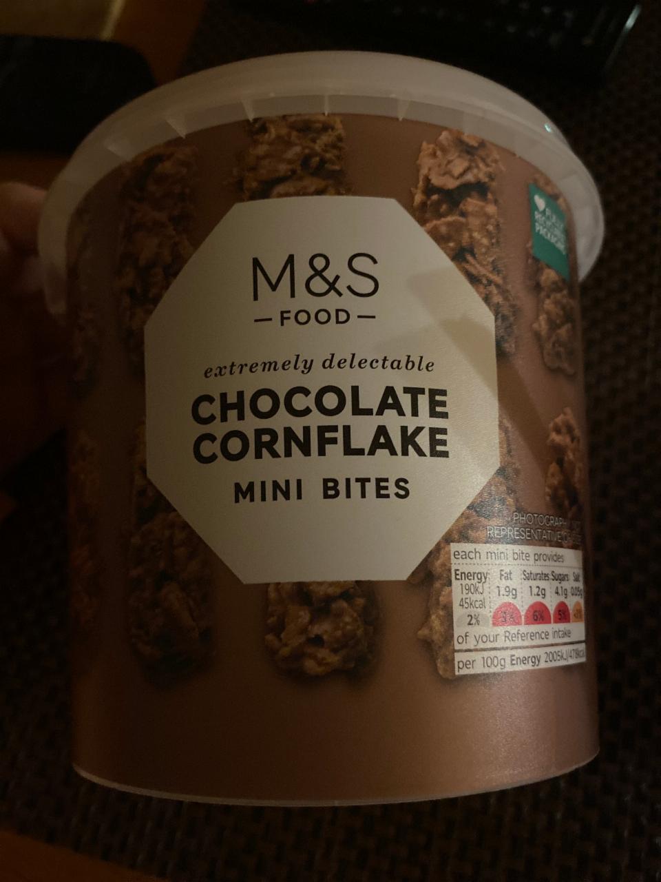 Fotografie - Chocolate Cornflake Mini Bites M&S Food