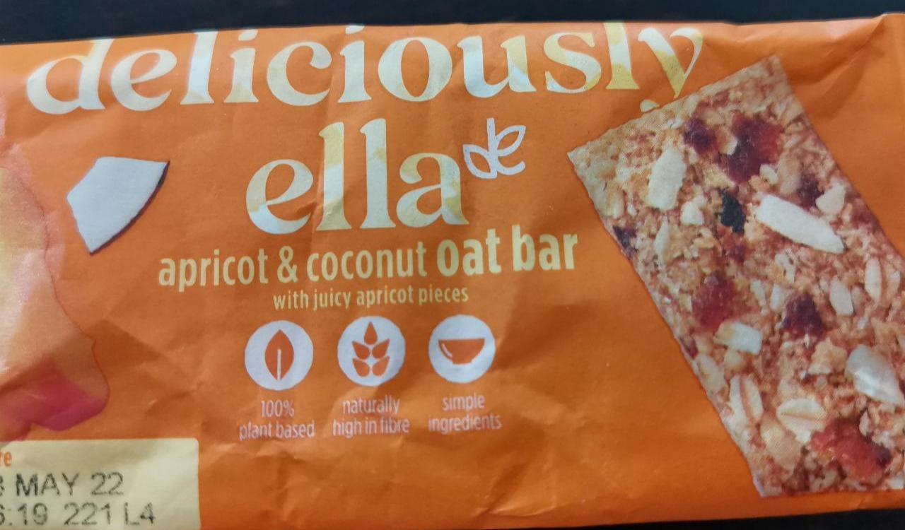 Fotografie - Apricot & Coconut Oat Bar Deliciously Ella