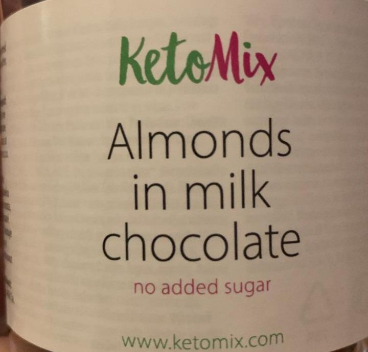 Fotografie - Almonds in milk chocolade Ketomix